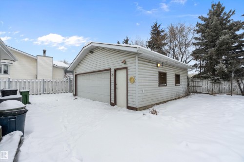 128 Warwick Crescent, Edmonton, AB - Outdoor With Exterior