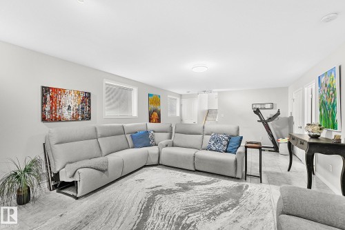 1035 Macewan Close, Edmonton, AB - Indoor Photo Showing Living Room