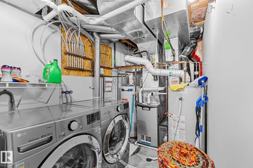 1035 Macewan Close, Edmonton, AB - Indoor Photo Showing Laundry Room