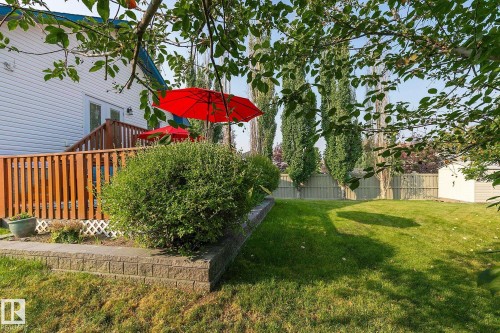 1035 Macewan Close, Edmonton, AB - Outdoor