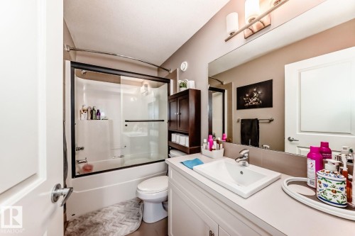 18136 76 Street, Edmonton, AB - Indoor Photo Showing Bathroom
