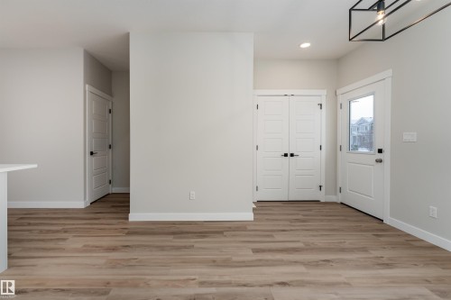 8532 96 Avenue, Morinville, AB - Indoor Photo Showing Other Room