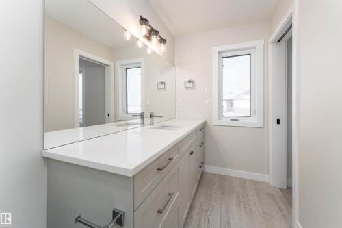 8532 96 Avenue, Morinville, AB - Indoor Photo Showing Other Room