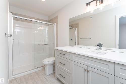 8532 96 Avenue, Morinville, AB - Indoor Photo Showing Bathroom