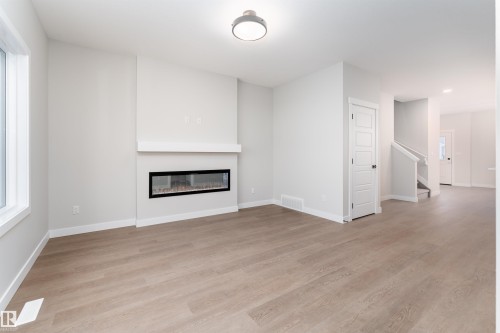8530 96 Avenue, Morinville, AB - Indoor Photo Showing Living Room With Fireplace