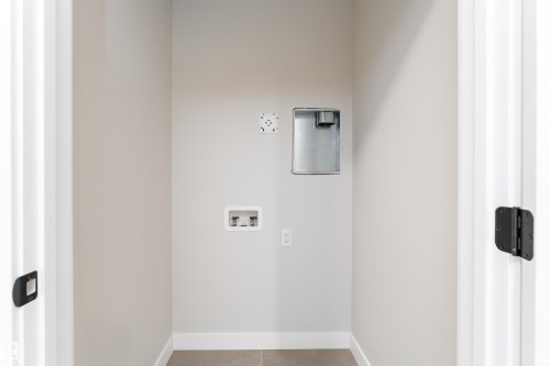 8530 96 Avenue, Morinville, AB - Indoor Photo Showing Other Room