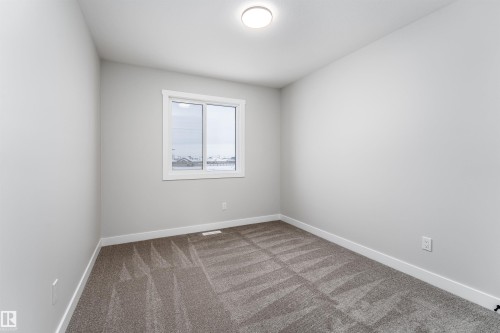8530 96 Avenue, Morinville, AB - Indoor Photo Showing Other Room