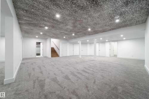 32 51025 Range Road 222, Rural Strathcona County, AB - Indoor Photo Showing Other Room