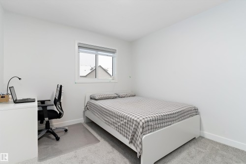 3543 Erlanger Link, Edmonton, AB - Indoor Photo Showing Bedroom