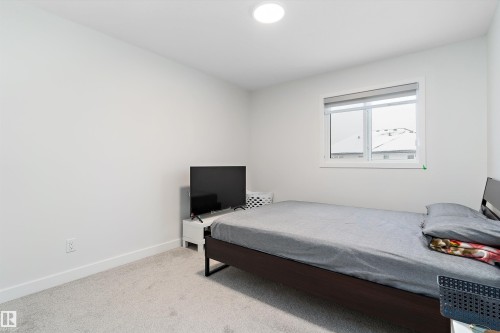 3543 Erlanger Link, Edmonton, AB - Indoor Photo Showing Bedroom