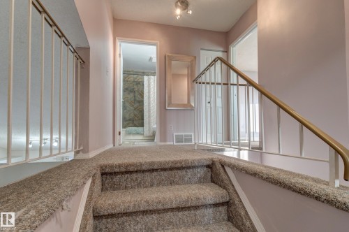 5626 19A Avenue, Edmonton, AB - Indoor Photo Showing Other Room