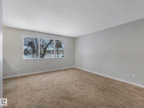 4 Gladstone Crescent, St. Albert, AB - Indoor Photo Showing Other Room