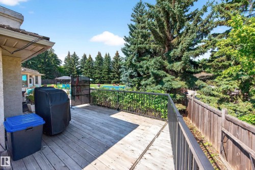 24 Valleyview Crescent, Rural Sturgeon County, AB - Outdoor With Exterior