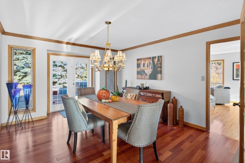 24 Valleyview Crescent, Rural Sturgeon County, AB - Indoor Photo Showing Dining Room