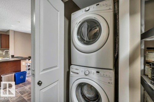 214 12045 22 Avenue, Edmonton, AB - Indoor Photo Showing Laundry Room