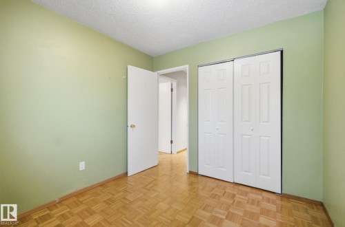 Edmonton, AB - Indoor