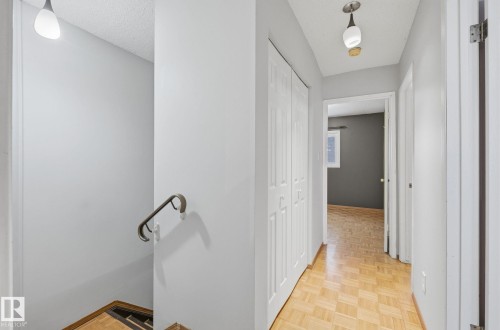 Edmonton, AB - Indoor Photo Showing Other Room