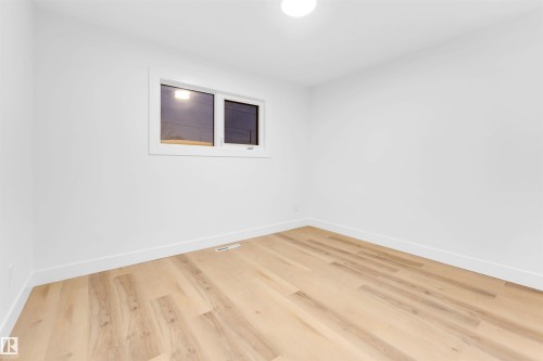 7303 130 Avenue, Edmonton, AB - Indoor Photo Showing Other Room