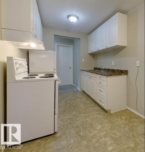 305 10330 113 Street, Edmonton, AB - Indoor Photo Showing Laundry Room