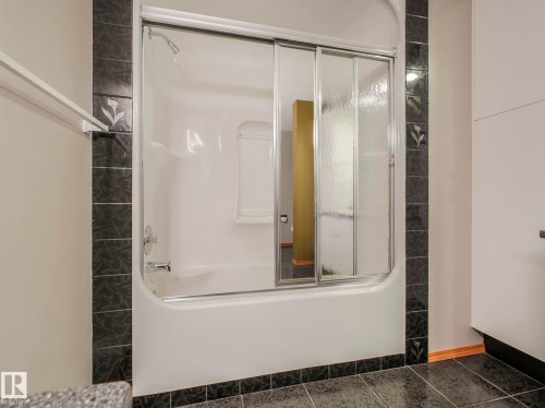 73 23020 Twp Road 522, Rural Strathcona County, AB - Indoor Photo Showing Bathroom