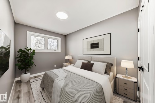 7011 135A Avenue, Edmonton, AB - Indoor Photo Showing Bedroom