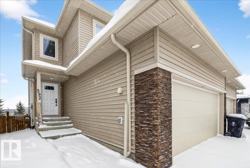 592 Meadowview Drive  Fort Saskatchewan, AB T8L 0X1