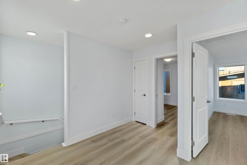 2740 Blatchford Road, Edmonton, AB - Indoor Photo Showing Other Room