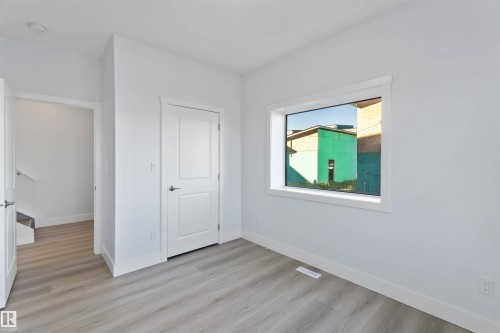 2740 Blatchford Road, Edmonton, AB - Indoor Photo Showing Other Room