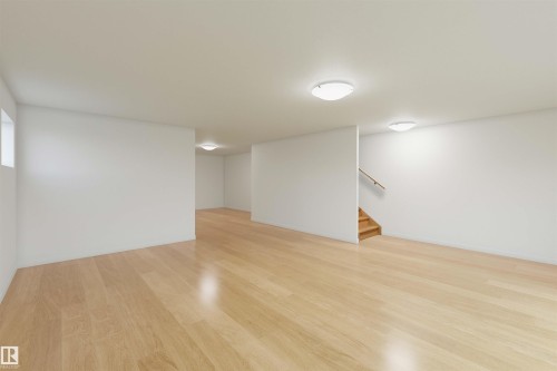 2740 Blatchford Road, Edmonton, AB - Indoor Photo Showing Other Room