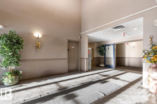 430 16311 95 Street, Edmonton, AB - Indoor Photo Showing Other Room