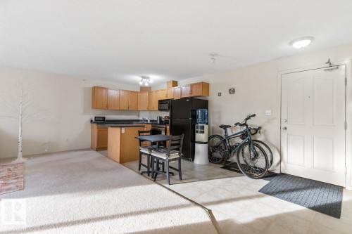 430 16311 95 Street, Edmonton, AB - Indoor Photo Showing Other Room