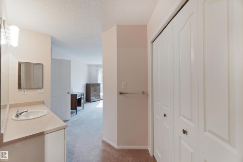 312 15499 Castle Downs Road, Edmonton, AB - Indoor