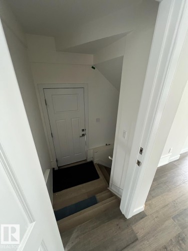 10574 62 Avenue, Edmonton, AB - Indoor Photo Showing Other Room