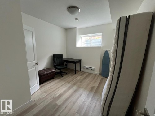 10574 62 Avenue, Edmonton, AB - Indoor Photo Showing Other Room