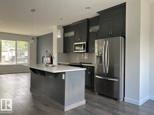 10574 62 Avenue, Edmonton, AB - Indoor Photo Showing Kitchen With Upgraded Kitchen