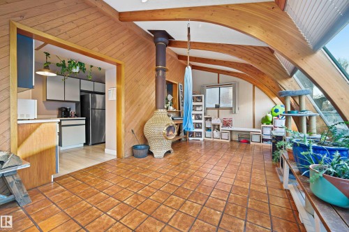 624 Henderson Street, Edmonton, AB - Indoor