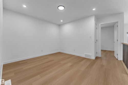 28 Norwyck Way, Spruce Grove, AB - Indoor Photo Showing Other Room