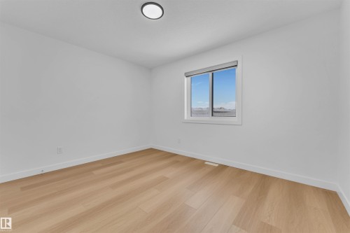 28 Norwyck Way, Spruce Grove, AB - Indoor Photo Showing Other Room