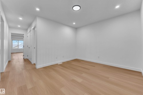 28 Norwyck Way, Spruce Grove, AB - Indoor Photo Showing Other Room