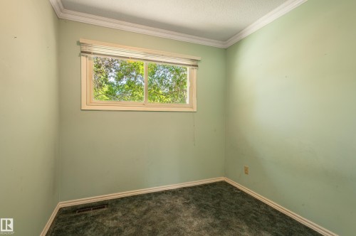 6411 149 Avenue, Edmonton, AB - Indoor Photo Showing Other Room