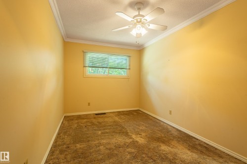 6411 149 Avenue, Edmonton, AB - Indoor Photo Showing Other Room