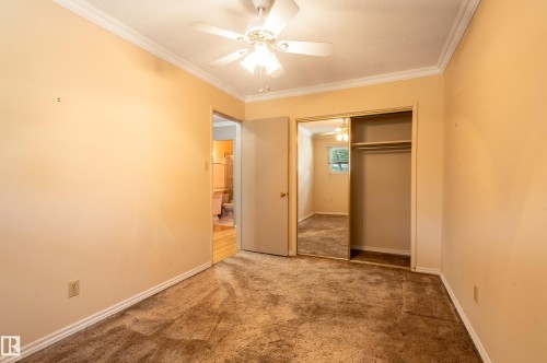 6411 149 Avenue, Edmonton, AB - Indoor Photo Showing Other Room