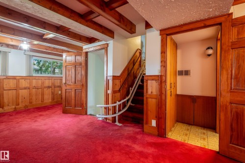 6411 149 Avenue, Edmonton, AB - Indoor Photo Showing Other Room