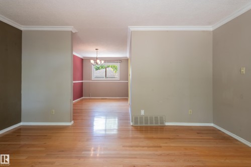 6411 149 Avenue, Edmonton, AB - Indoor Photo Showing Other Room