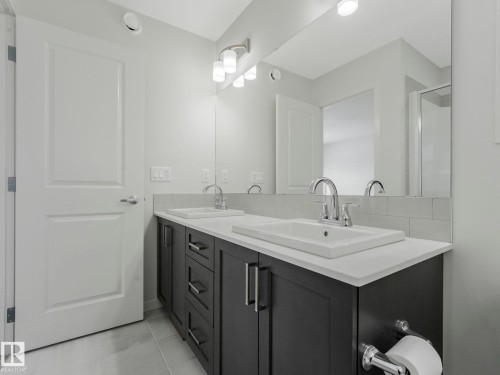 2364 159 Street, Edmonton, AB - Indoor Photo Showing Bathroom