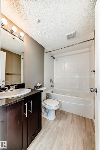 226 1510 Watt Drive, Edmonton, AB - Indoor Photo Showing Bathroom