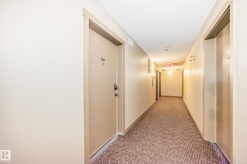 226 1510 Watt Drive, Edmonton, AB - Indoor Photo Showing Other Room