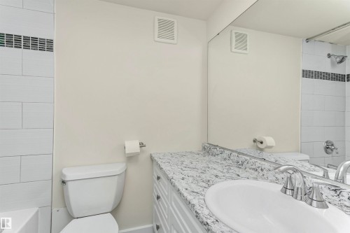 1711 10883 Saskatchewan Drive, Edmonton, AB - Indoor Photo Showing Bathroom
