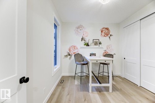 81 Jubilation Drive, St. Albert, AB - Indoor