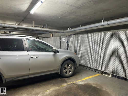 315 9730 174 Street, Edmonton, AB - Indoor Photo Showing Garage